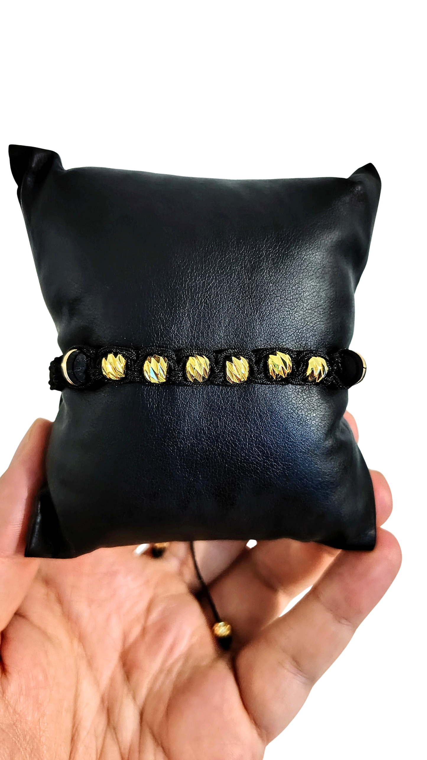 Pulsera Negra con Neopreno y Balines Dorados 18K
