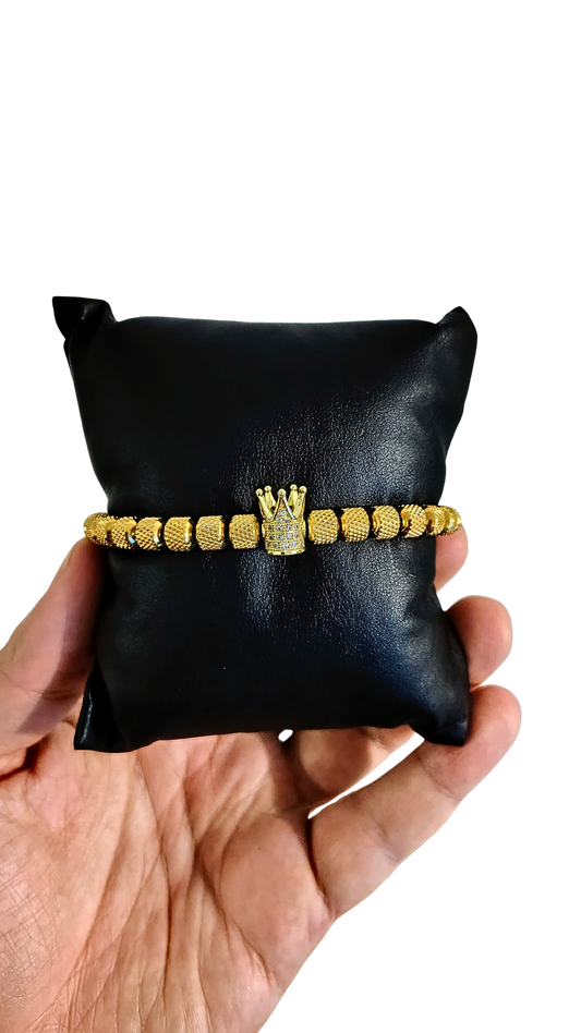 Pulsera Diseño 05 – Oro Laminado 18K con Dije de Corona Real